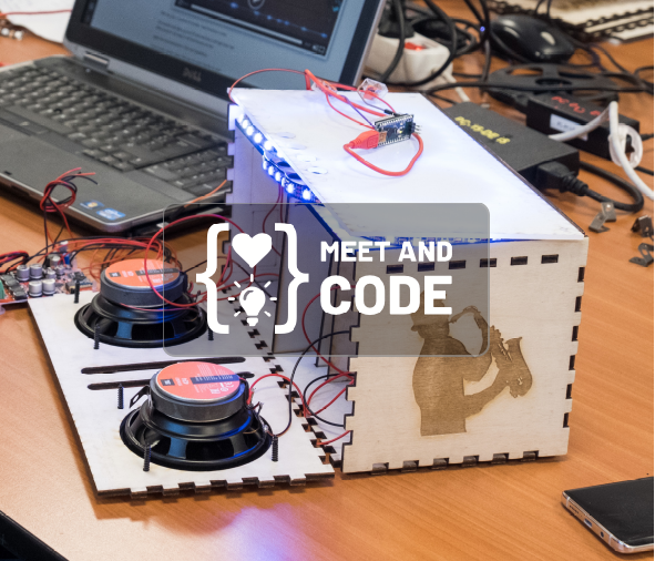 création d'une enceinte connectée avec les jeunes du club de prévention